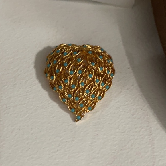 2” heart w turquoise pin or brooch vintage piece - Picture 5 of 5